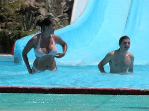 Gran-Canaria-Waterpark-Candid-Voyeur-z7bos19dwh.jpg