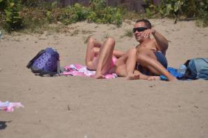 Horny couple on the beach-67bovko51i.jpg