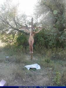 Olivia Goes Crucifixion [x102]-07bpaqlvlm.jpg
