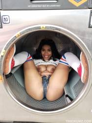 Jenna-Foxx-Thick-Laundromat-Lust-%28x162%29-1215x1620-d7bqjmkvjz.jpg