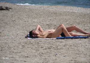 Almer%C3%83%C2%ADa-Spain-Beach-Voyeur-Candid-Spy-Girls-n7bqq5qfqu.jpg