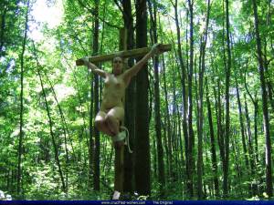 The-Crucified-Evita-k7britiltj.jpg