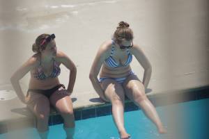 2-girls-1-pool-Pt-2-47btbudiml.jpg