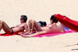 Italian mom caught topless in Psarou and Ornos beach,Mykonos!i7btracagn.jpg