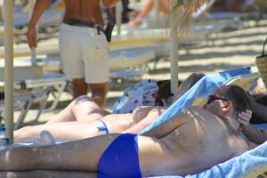 Mix-of-topless-girls-caught-in-Mykonos-Greece-w7bwufsyc6.jpg