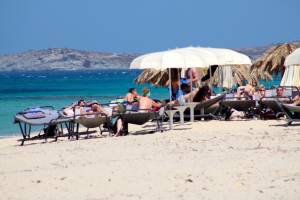Mature babe caught topless in Plaka beach, Naxos x37-q7bwsk4azy.jpg