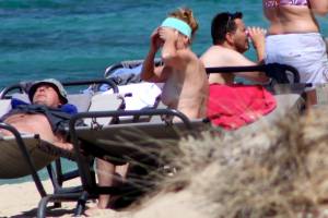 Mature babe caught topless in Plaka beach, Naxos x37-p7bwsks4bd.jpg